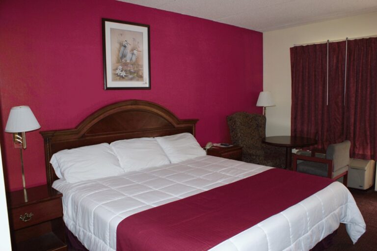 Patriot Inn photo