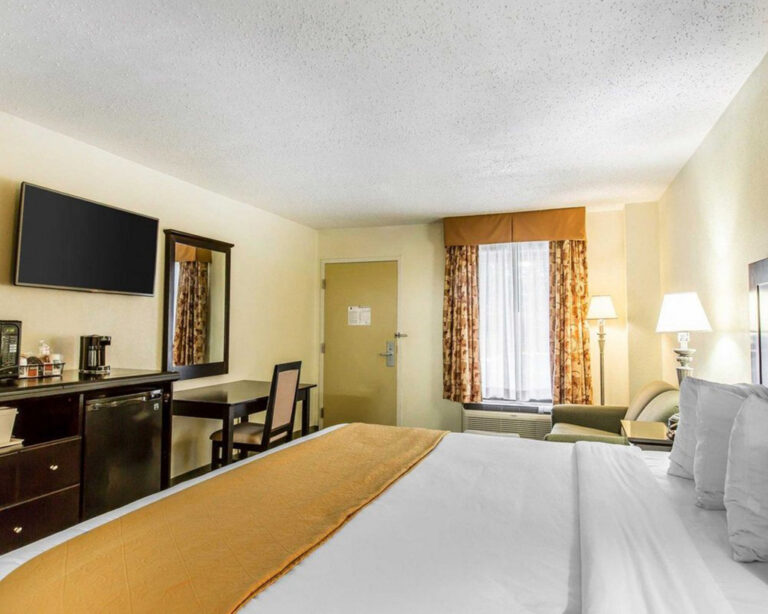 Quality Inn & Suites photo