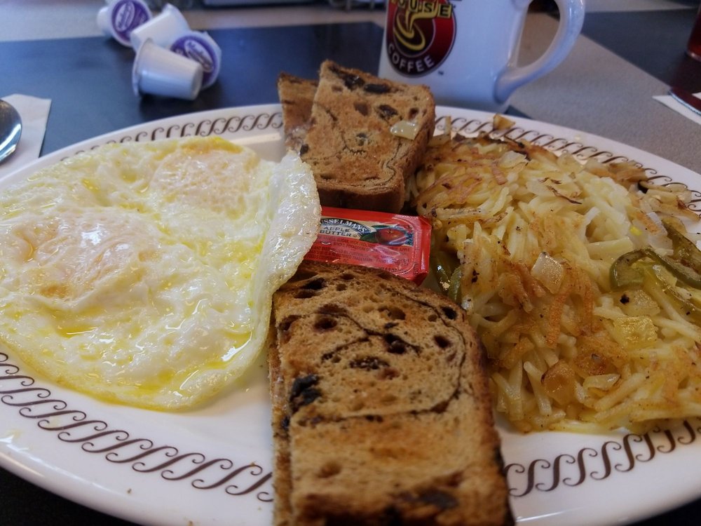 A close up picture of the food that waffle house provides